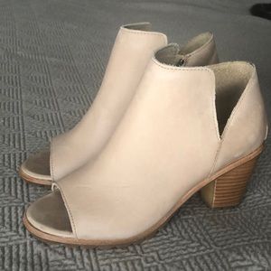 Sorel Nadia Bootie